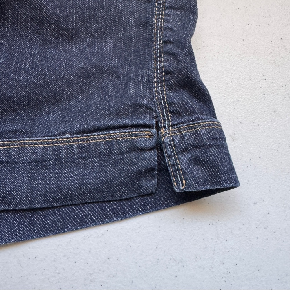 Chic Denim Mini Skirt with Pockets - Picture 5 of 12